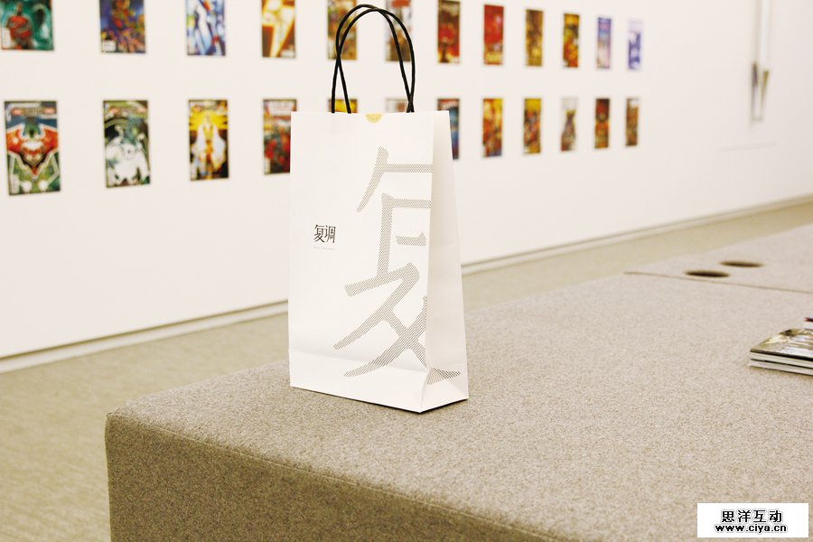 查看《复调／Polyphony》原图，原图尺寸：900x600