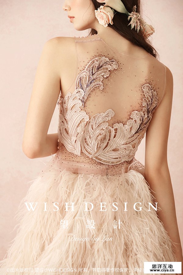 查看《梦想,婚纱设计师兰奕2017挚爱系列》原图,原图尺寸:600x900