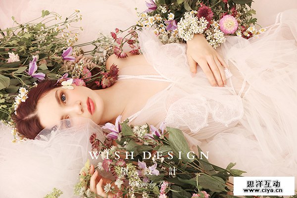 查看《月历上的女孩，兰奕少女心婚纱作品》原图，原图尺寸：600x400